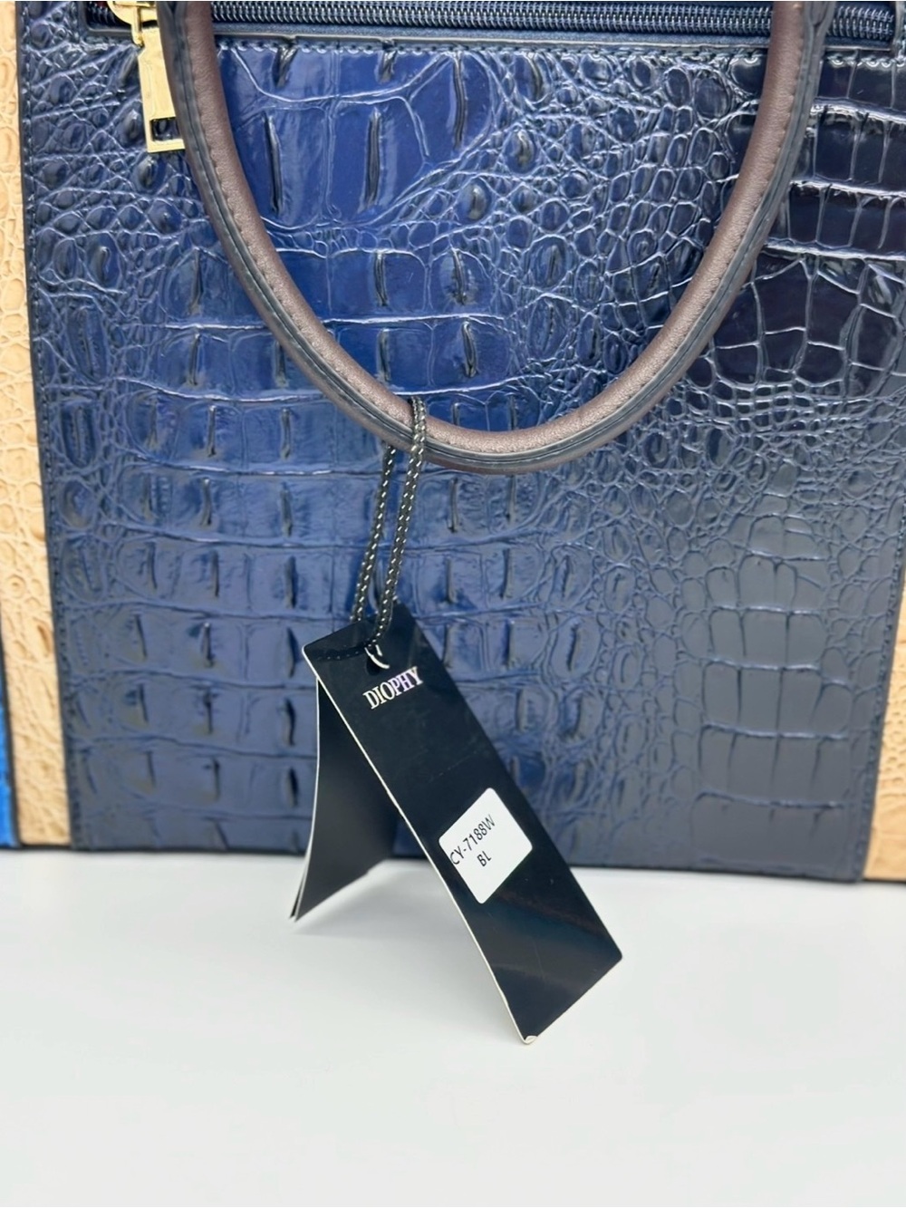 Navy & Light Blue Croc-Embossed High Quality Vegan Leather Tote with Wallet - Picture 12 of 12